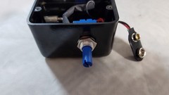 PROJECT BOX 2.36 (L) 1.53 (W) 1.50 (H) ” HAS 2.5K POT, 9V CLIP, BANANA JACKS