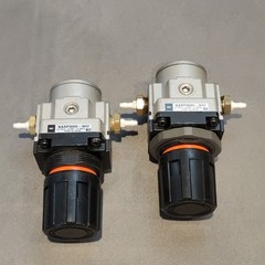 2pc SMC NARP3000-N02 Precision Regulator, 0.005-0.3 MPa Set Pressure, 1/4″ NPT