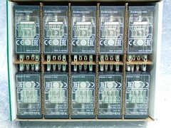 SCHNEIDER ELECTRIC PLUG-IN MINIATURE RELAY, 10PCS RXM4AB1BD