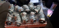 box of 10 – Appleton ST-4575 3/4″ Flexible Conduit Connector Fitting