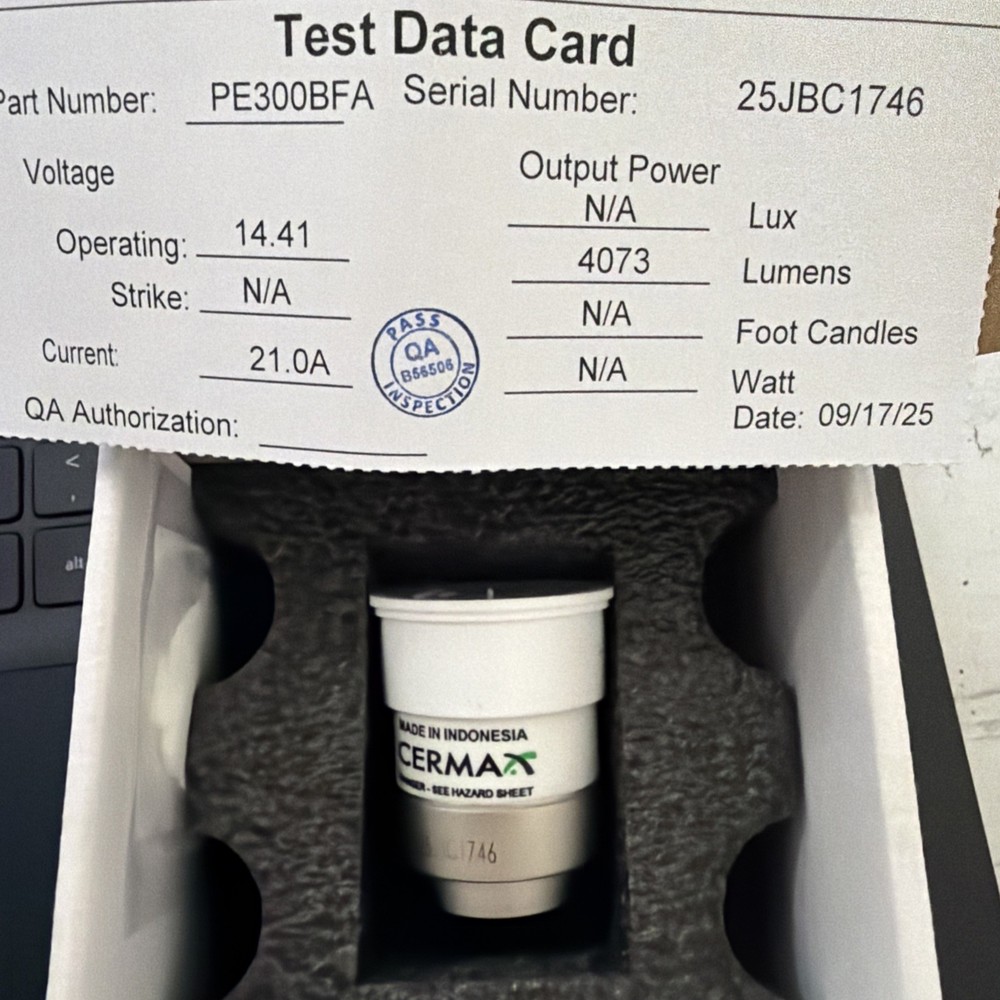 PE300BF PE300BFA Excelitas Cermax 300W 14V Xenon Lamp NEW FREESHIPPING