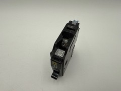 Square D QHB120 Circuit Brekaer 20A 1P 120/240V 65kA Bolt On 20 Amp 1 Pole QOB