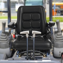 Adjustable Forklift Seat Seatbelt Armrests 220 lbs Capacity Reclining Backrest