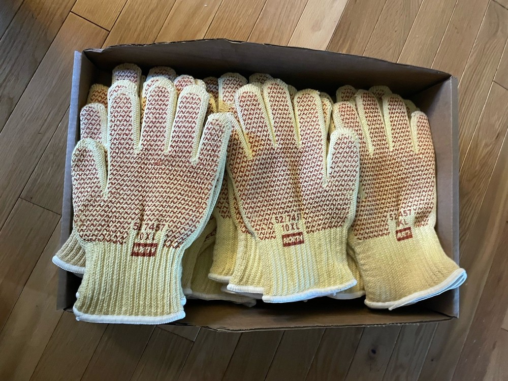 NEW 12 Pr Honeywell North 10 XL 52/7457 Professional Safety Gloves Grip-N-Hot