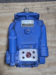 FluiDyne PVH74 Hydraulic Pump PVH74CRF1S11C2531 NEW 1-1/4” Shaft Piston Pump