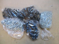 25 LBS BULK ASSORTED LOOSE STEEL FASTENERS NUTS/BOLTS/SCREWS/WASHERS NOT MIXED