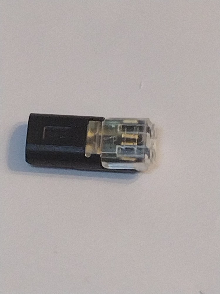 100 Set of Wire Connectors New In Package See Pics. Can’t Find Out What They Are
