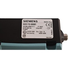 NEW Siemens 3SE5112-0BD02 Limit Switch, Germany