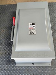 SIEMENS HNF364J, NON-FUSED HEAVY DUTY SAFETY SWITCH ,3p/200A/600V, NEW IN BOX!