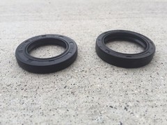 2 pcs Rotary Cutter Gearbox Oil Seals King Kutter 156005 & 156010 (002/005)