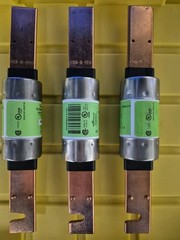 3-(three) Bussmann Fusetron fuses. 2- FRS-R-175 and 1- FRS-R-200, Used once.
