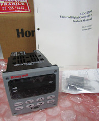 🔥 NEW HONEYWELL UDC2500 CONTROLLER 90-250 VAC 18VA W/PRODUCT MANUAL & BRACKETS