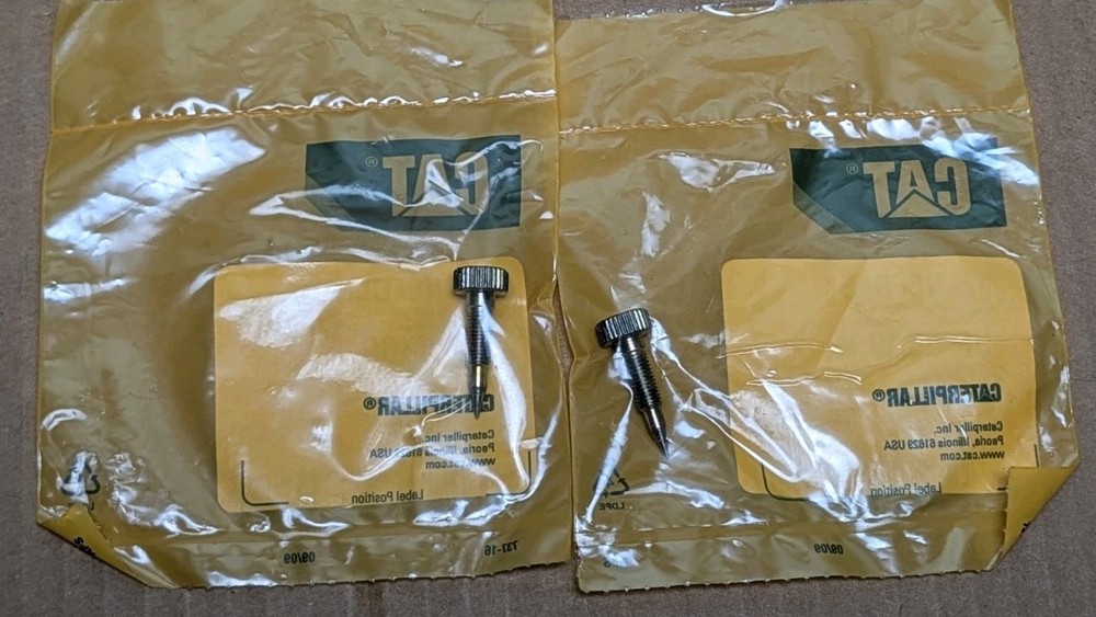 2- NOS CAT 5F-5689: NEEDLES – Caterpillar Tractor Crawler D4 D6