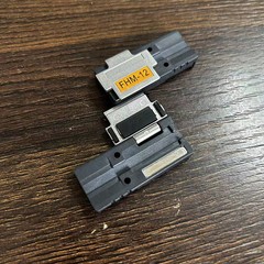 1Pair FHM-12 Clamp 12 Core V-shaped For SUMITOMO T-81M 82M 71M Fiber Splicer