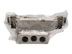 SMC SY7340-3LOZ-03T 0.1 – 0.7 MPa 3/8 NPTF Solenoid Valve w/ 110 VAC Coil