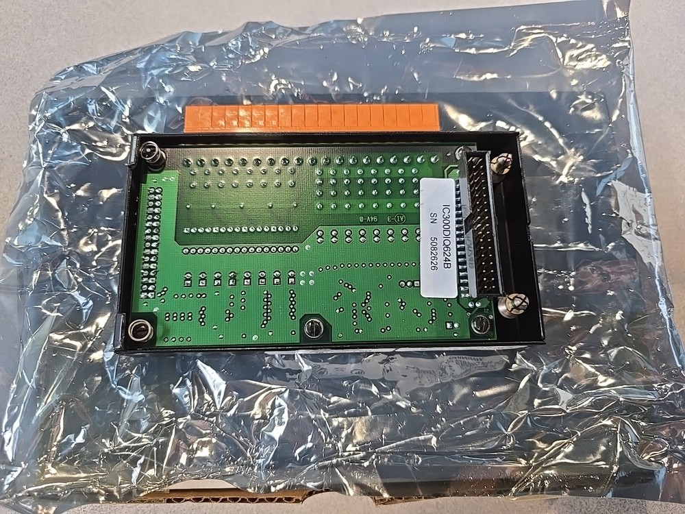 GE FANUC IC300DIQ624B INPUT/OUPTUT MODULE 120VA