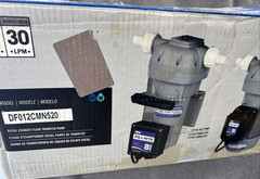 Fill-Rite DF012cmn520 12V 8 GPM DEF Pump w/ Tote Mount & Auto Nozzle NEW
