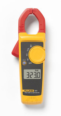Kit multímetro + pinza 117/323, corriente 400A, estuche incluido