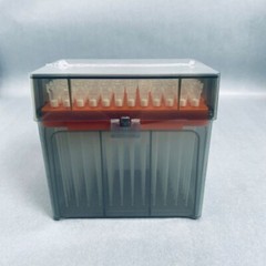 Thermo Scientific Pipette Tips 300 ul ClipTip Filtered Sterile Case of 32 Racks
