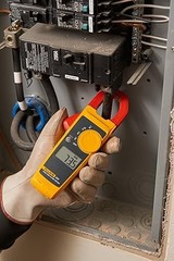 Fluke 117/323KIT Electrician’s Multimeter & True RMS Clamp Meter Combo Kit