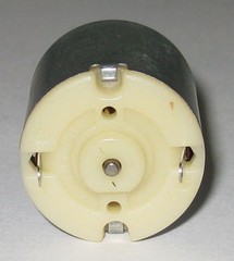 3 V DC Vibrating Motor with Large Offset Weight – 2400 RPM – 24 mm Diameter