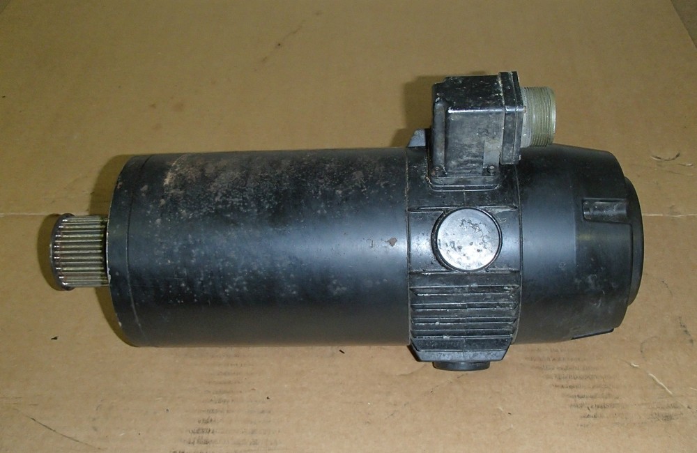 Indramat MDC 10.20F/MMA-0/S06 MDC10.20F/MMA-0/S06 Servo Motor