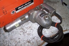 BLACK & DECKER 1″ HEAVY DUTY ELECTRIC PORTABLE HAMMER 115VAC TYPE D 3.3 AMPS 103