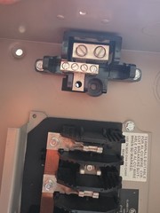 CUTLER HAMMER CH4 SERIES E PANEL BOX TYPE CH4 4SPACE 125A MAIN LUG