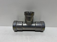 Viega 25376 MegaPressG 1-1/2″ x 1-1/2″ x 1-1/4″ Carbon Steel Tee P1 x P2 x P3