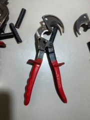 KLEIN TOOLS RATCHETING CABLE CUTTER #63060 – Made In Germany
