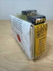 NEW! PILZ 787301 PNOZ X2.8P C Safety Relay