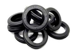 Rubber Grommet to fit 1 1/2″ Hole 1/8″ Thick Panel – 1 1/4″ Inner Diameter