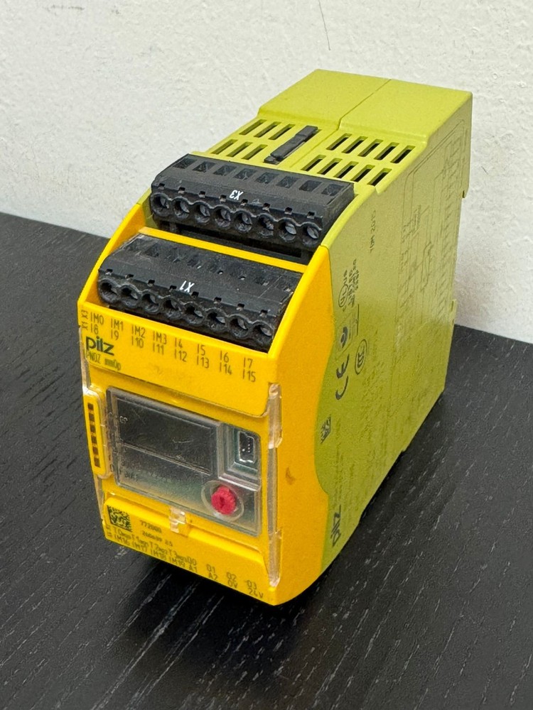 Pilz / PNOZmulti Safety Modular / PNOZ mm0p 24VDC / 772000