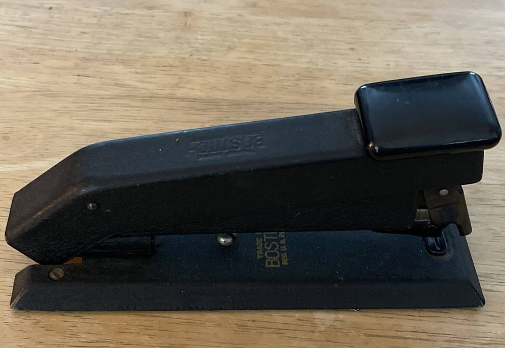 Vtg. Bostitch Model B5 Black Textured Finish Metal Stapler USA Heavy Duty Works!