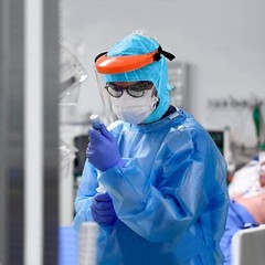 Blue Disposable Non-Woven Hoods (1000 pcs/Case) – Latex-Free Multi-Purpose Cover