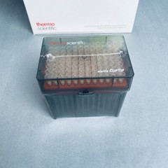 Thermo Scientific Pipette Tips 300 ul ClipTip Filtered Sterile Case of 32 Racks