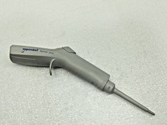 Eppendorf Xplorer Plus 5-100 uL Electronic Pipette Single Channel