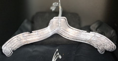 Hangers 17″ Clear Plastic Medium Weight Store Hangers Lot of 20 Hangers