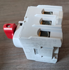 KATKO KU 380N 3‑Pole 80 A Rotary Load Break Switch DIN‑Rail UL/CE NEW