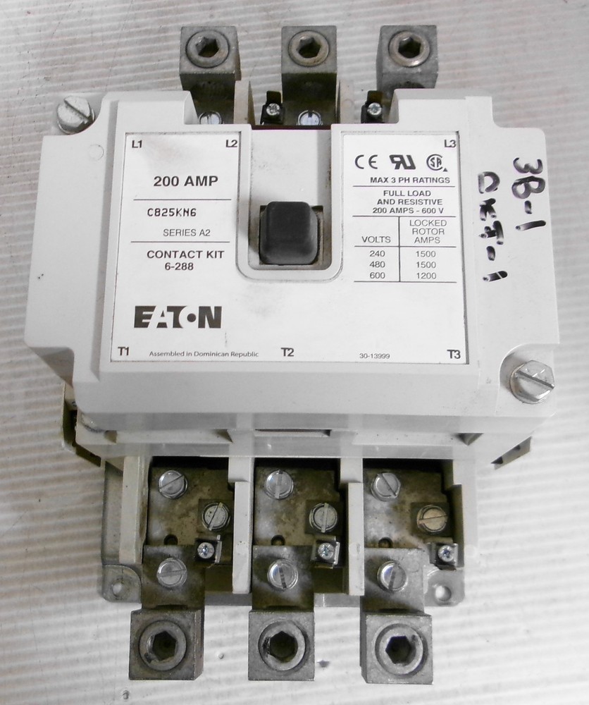 Cutler-Hammer C825KN6 Contactor 200A 600V 3Φ 3P 110/120 50/60Hz Coil