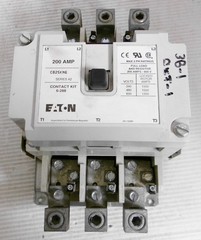 Cutler-Hammer C825KN6 Contactor 200A 600V 3Φ 3P 110/120 50/60Hz Coil