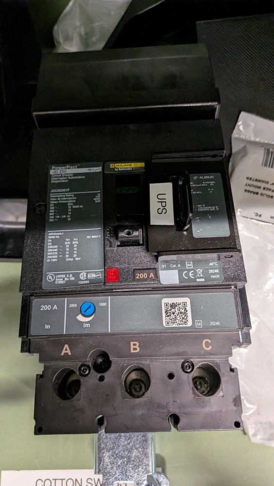 Square D JJA36200YP 200A 3 Pole 600V I-Line Circuit Breaker