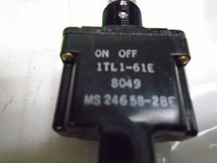 LOT of 2 Micro Switch MS24658-28e Locking Lever momentaryToggle Switch