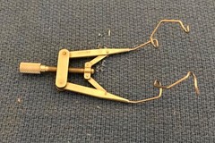 Katena K1-5675 Lieberman speculum for ophthalmic procedures. GC, guaranteed.