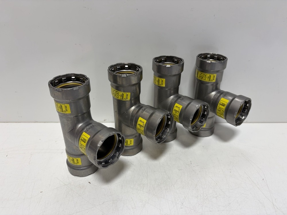 Lot of (4) Viega 25311 MegaPressG Tee 1″ x 1″ x 1″ P1 x P2 x P3 Carbon Steel