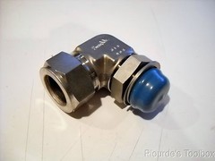 New Swagelok 1″ Tube x 3/4″ Male ISO/BSP Positionable 90° Elbow, SS-1610-2-12PR
