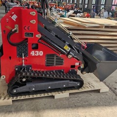 Crawler Mini Skid Steer Loader with EPA Double Cylinder Petrol Engine in Stock