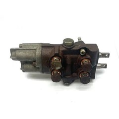 Used Selective Control Valve fits John Deere 2210 2320 4100 2520 4010 AM879557