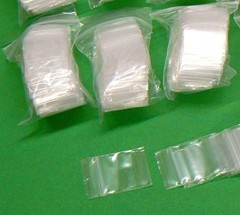 Square 1″ x 1″ Reclosable 2mil Zip Seal Lock Bags 300 Clear Mini 1×1 Baggies