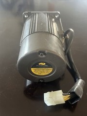 PANASONIC M8RA25GB4L SERVO MOTOR